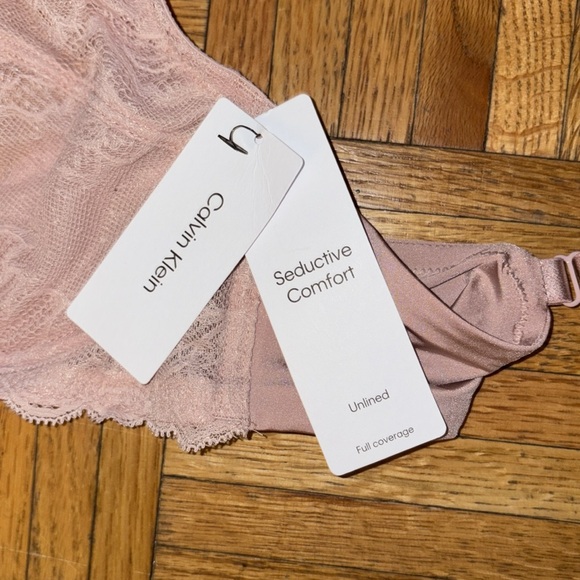 Calvin Klein bra - Picture 2 of 4